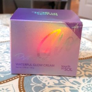 Touch in Sol Pretty Filter Waterful Glow Cream